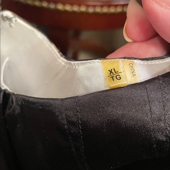 Tahari Black and Brown Floral Blouse - Picture 7 of 9